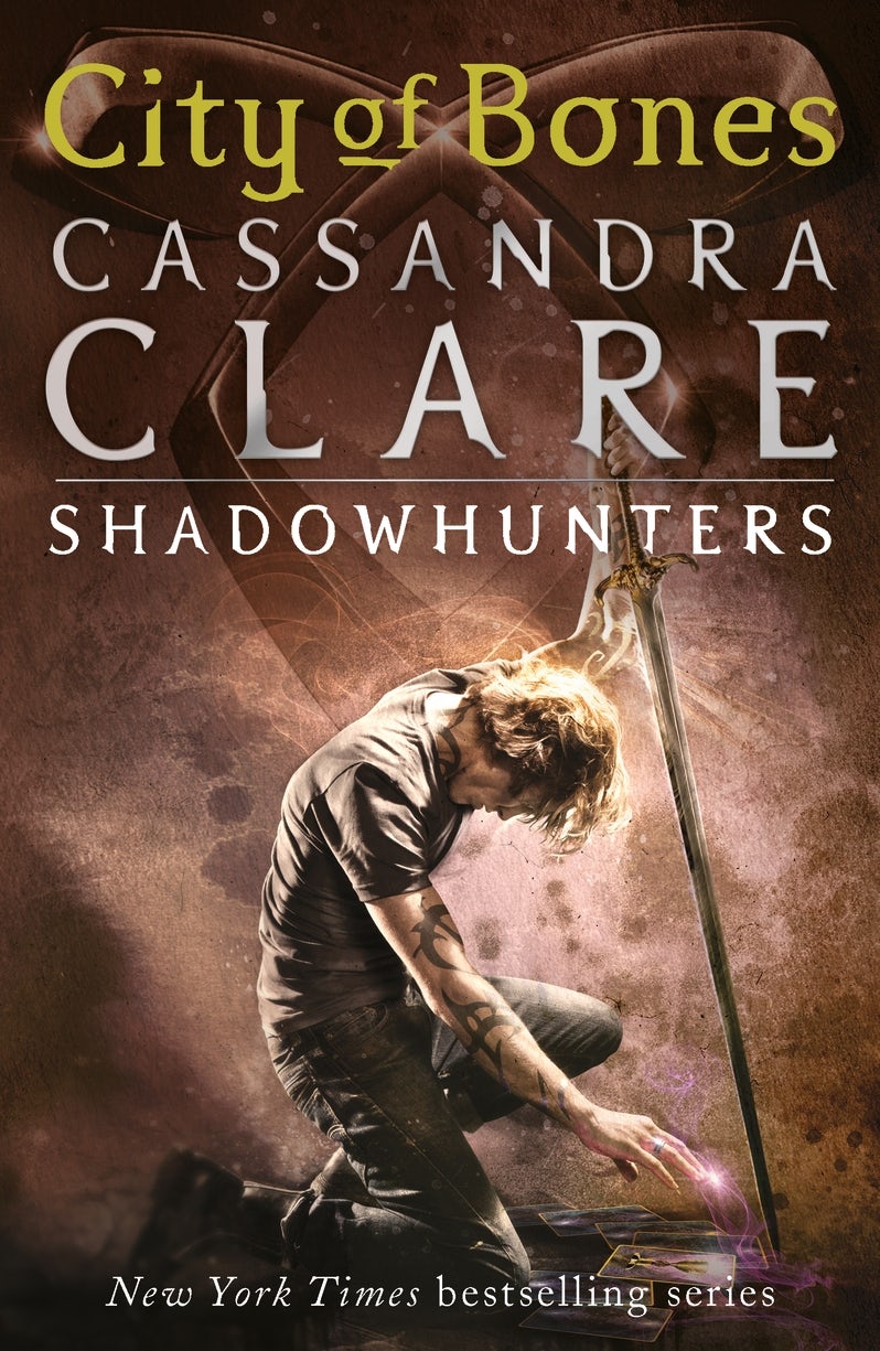 Cover image for The Mortal Instruments 1: City of Bones, isbn: 9781406307627